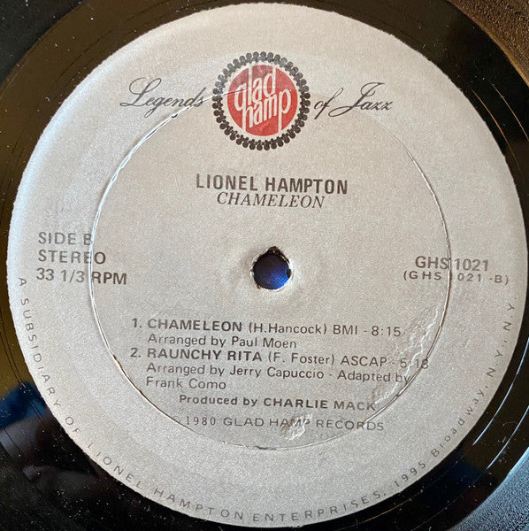 2916943