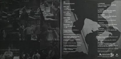 5646929