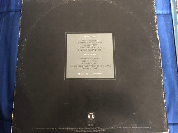 8856319